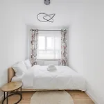 Apartment Osiedle Homely By Bookinghost